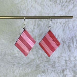 Boucles en marqueterie de paille bordeaux et rose , faites main