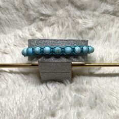 Bracelet en howlite de turquoise mate tressé à la main en cuir