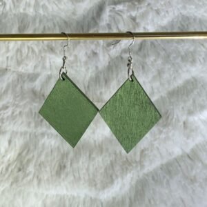 Boucles en marqueterie de paille verte claire