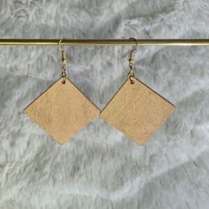 Boucles en marqueterie de paille terracotta et rose, faites main Boucles en marqueterie de paille terracotta et rose, faites main