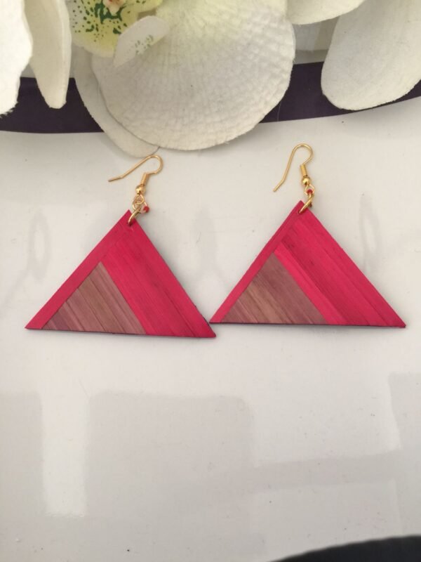 Boucles d'oreilles rouges en marqueterie de paille faites main