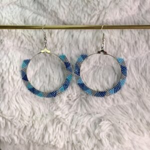 Créoles en perles miyuki bleues tissées à la main