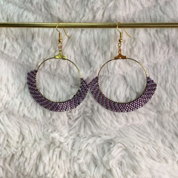 Créoles en perles miyuki mauves tissées à la main