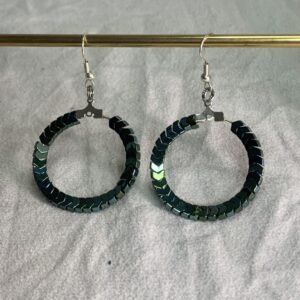 boucles d'oreilles créoles en perles naturelles d'hématite verte