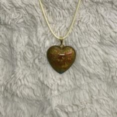 pendentif coeur or en résine ajustable