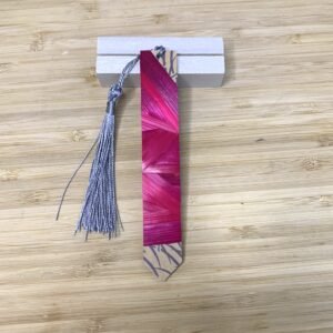 Marque-pages en marqueterie de paille et papier