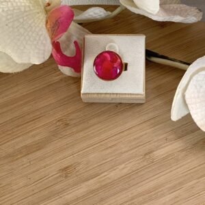 Bague réglable en paille rose et rouge