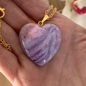 Plan d&rsquo;ensemble du pendentif cœur unique Perles de Pluie.jpg