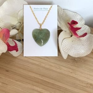 Pendentif cœur artisanal vert jade en céramique, et pigments sur chaîne dorées
