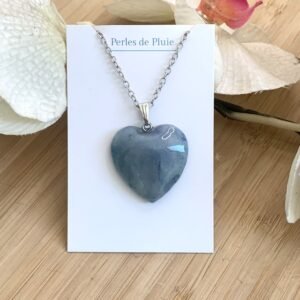 Pendentif cœur artisanal bleu Larimar en céramique, et pigments sur chaîne argentées