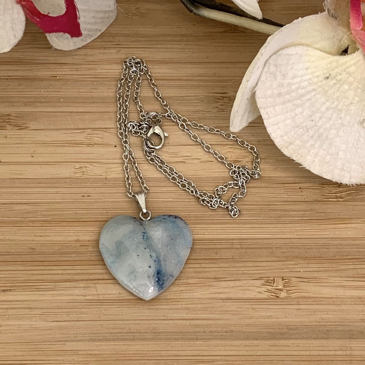 pendentif coeur Ecume de céramique bleu.jpg pendentif coeur Ecume de céramique bleu.jpg