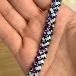bracelet ajustable en perles miyuki tila turquoise veinée de violet tissé à la main.jpg bracelet ajustable en perles miyuki tila turquoise veinée de violet tissé à la main.jpg