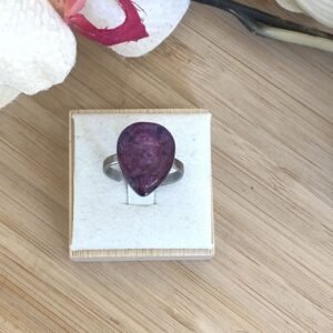 bague ajustable en résine et pigments naturels violet.jpg bague ajustable en résine et pigments naturels violet.jpg