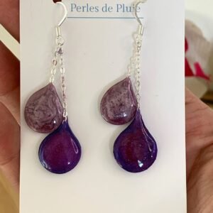 boucles d&rsquo;oreilles collection: gouttes en résine et pigments faites à main levée: Mauve.jpg