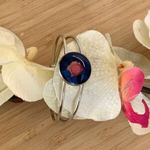 Bracelet jonc en paille de seigle bleue et résine